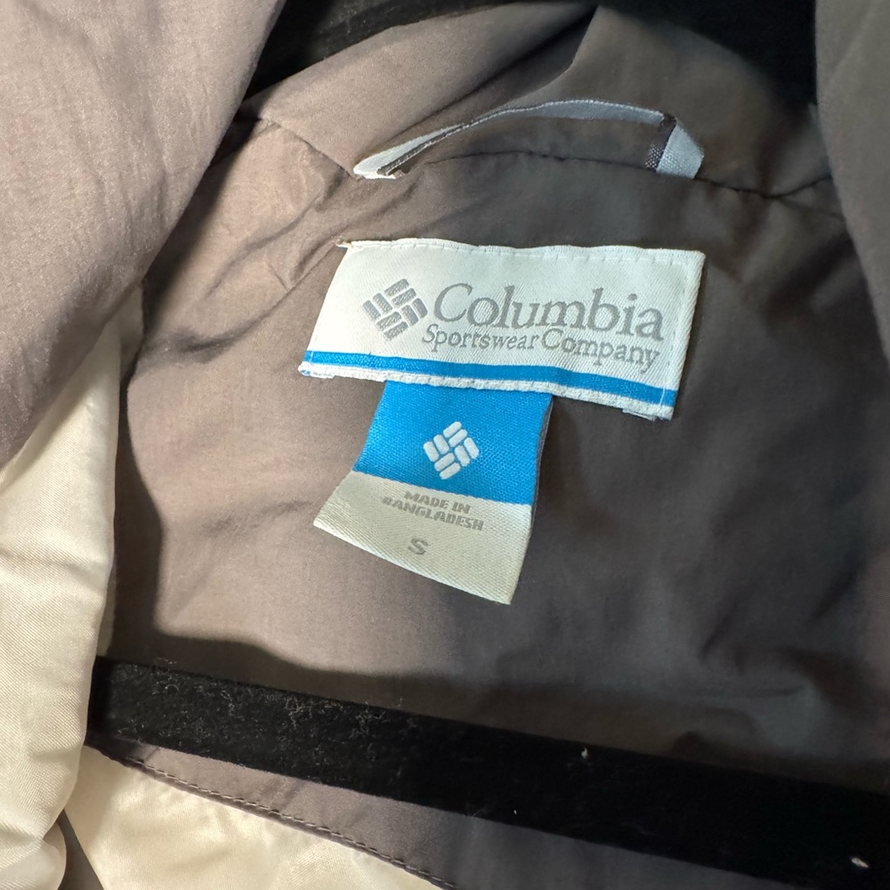 Columbia Gray Hooded Puffer Jacket - Picture 8 of 8